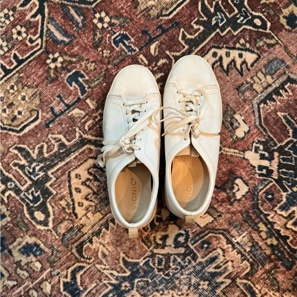 Vionic Paisley Sneaker